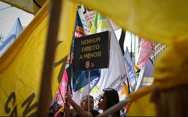 Para juízes, procuradores e advogados, reforma trabalhista viola Constituição